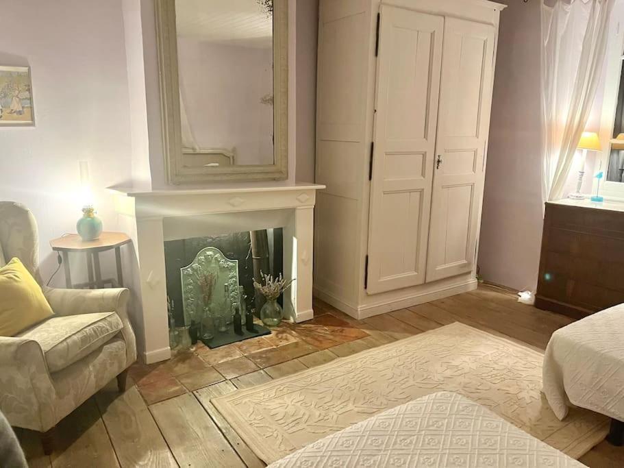 La Maison De Mama C: Charming French Village Home Sainte-Colombe-sur-lʼHers Exteriör bild
