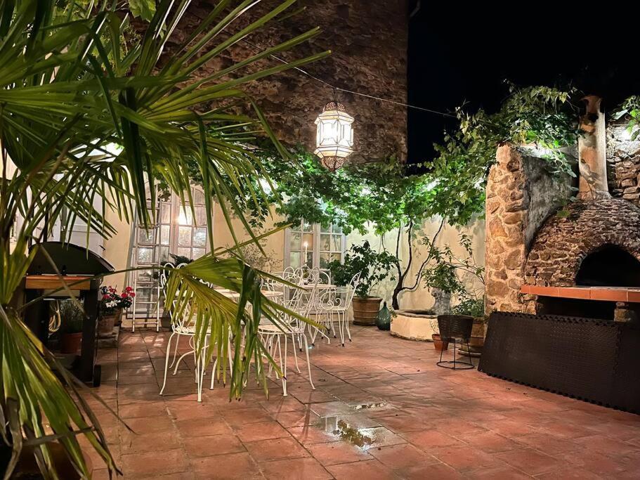 La Maison De Mama C: Charming French Village Home Sainte-Colombe-sur-lʼHers Exteriör bild