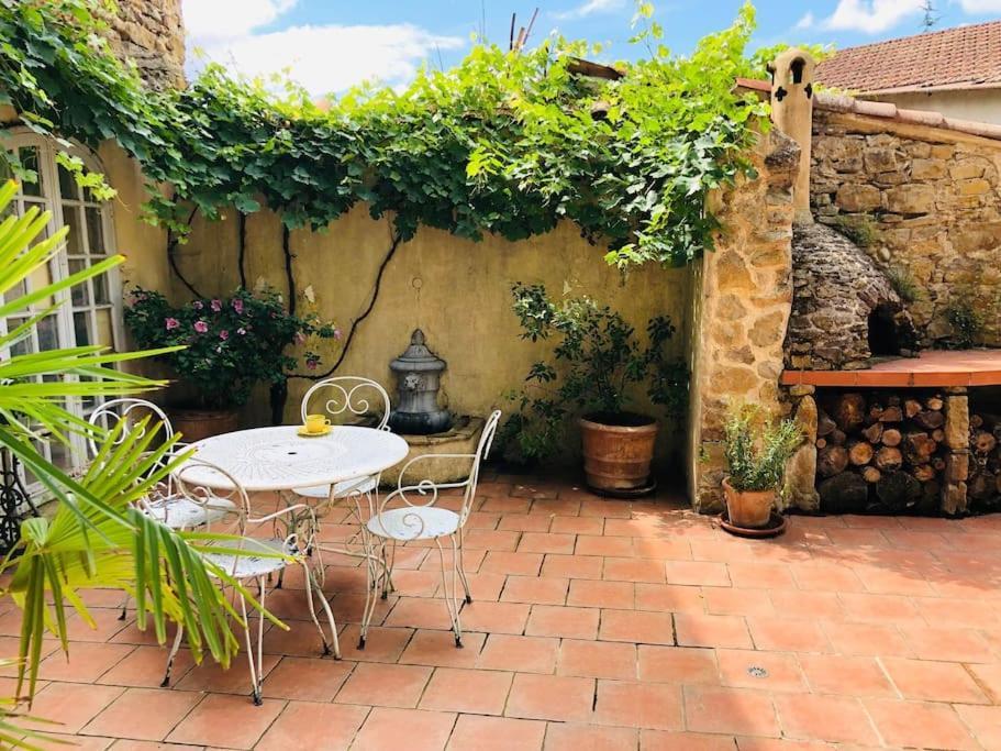 La Maison De Mama C: Charming French Village Home Sainte-Colombe-sur-lʼHers Exteriör bild