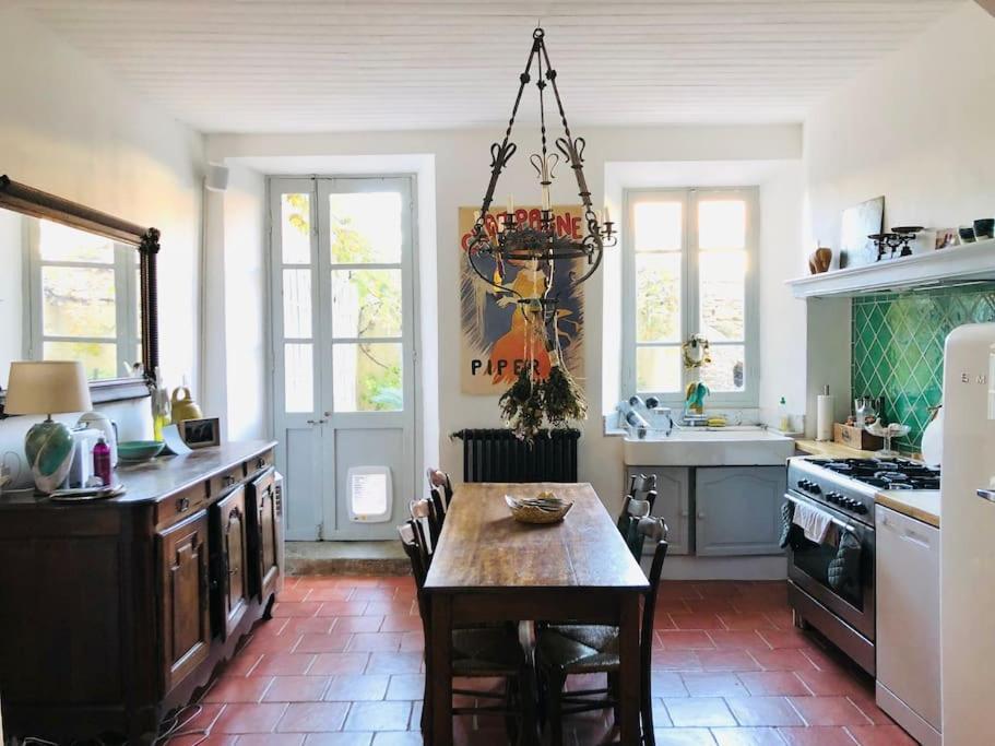 La Maison De Mama C: Charming French Village Home Sainte-Colombe-sur-lʼHers Exteriör bild